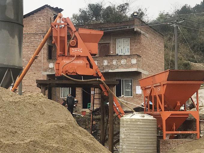 Characteristics of concrete mixing station